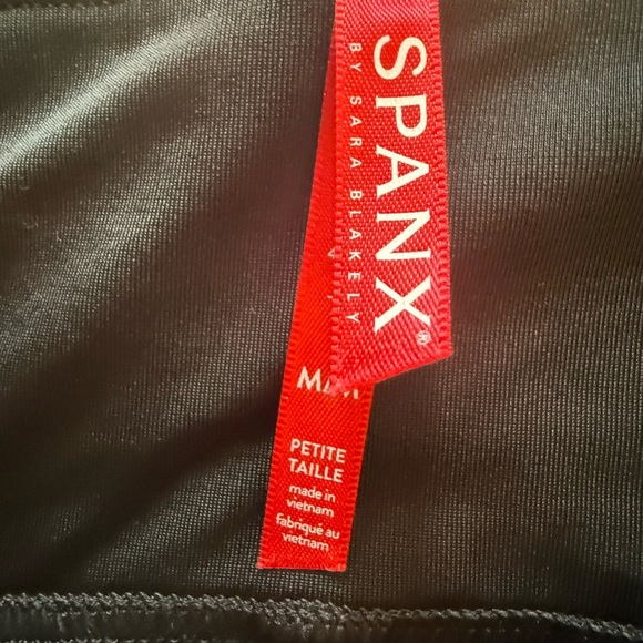 Petite SPANX Black Liquid Faux Leather Leggings - Picture 2 of 3